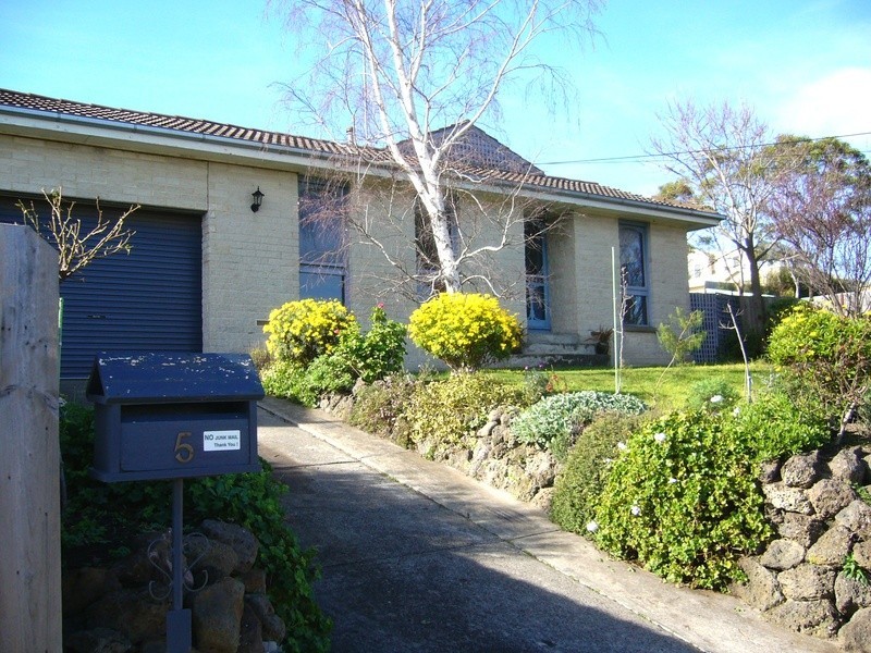 5 Delungra Avenue, Clifton Springs VIC 3222