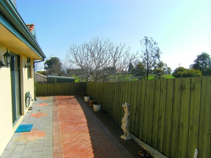 2/67 Dandarriga Drive, Clifton Springs VIC 3222