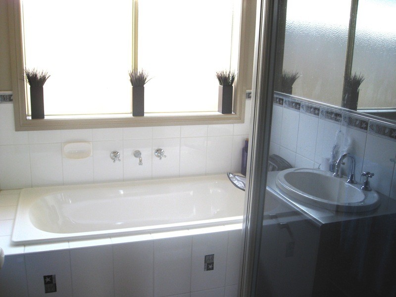 11 Takanna Avenue, Clifton Springs VIC 3222