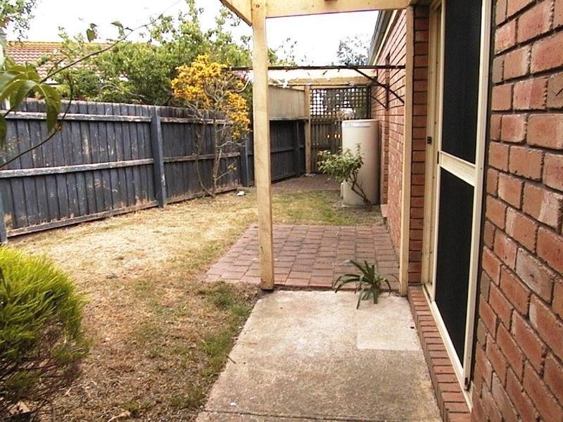 2/13 Diana Court, Drysdale VIC 3222