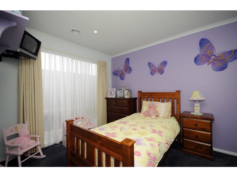 18 Carapooka Avenue, Clifton Springs VIC 3222