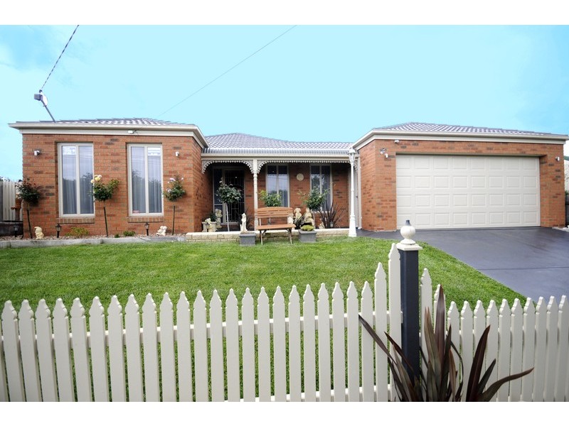 18 Carapooka Avenue, Clifton Springs VIC 3222