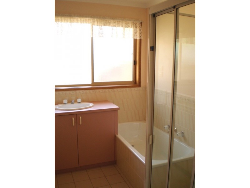 2/17 Tony Street, Drysdale VIC 3222