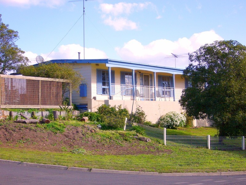 2 Bullimah Avenue, Clifton Springs VIC 3222