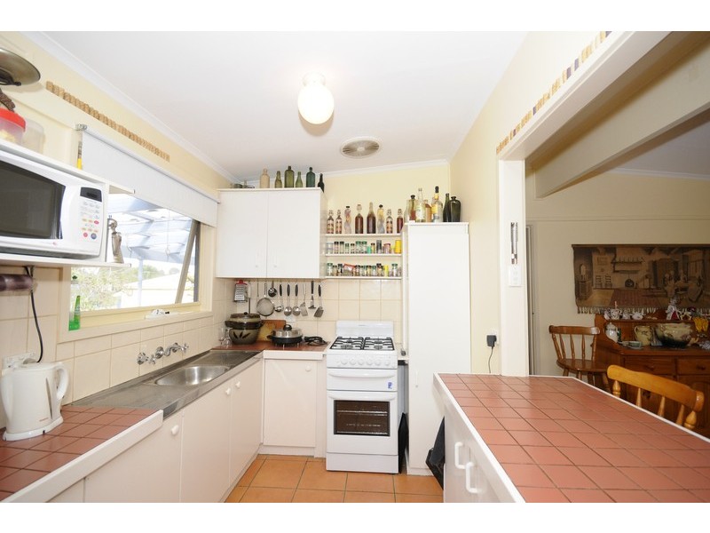 2 Bullimah Avenue, Clifton Springs VIC 3222