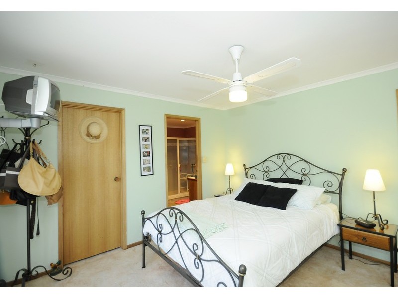 16 Panpandi Drive, Clifton Springs VIC 3222