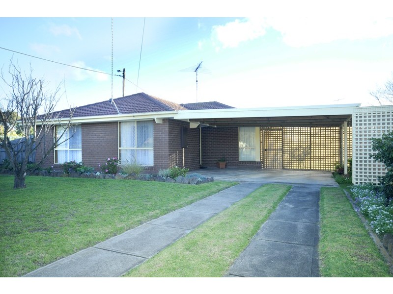 8 Mokera Avenue, Clifton Springs VIC 3222