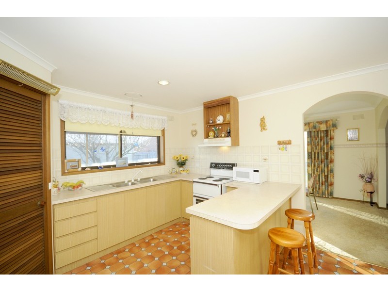 8 Mokera Avenue, Clifton Springs VIC 3222