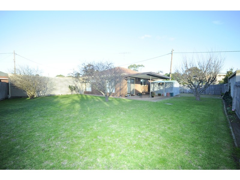 8 Mokera Avenue, Clifton Springs VIC 3222