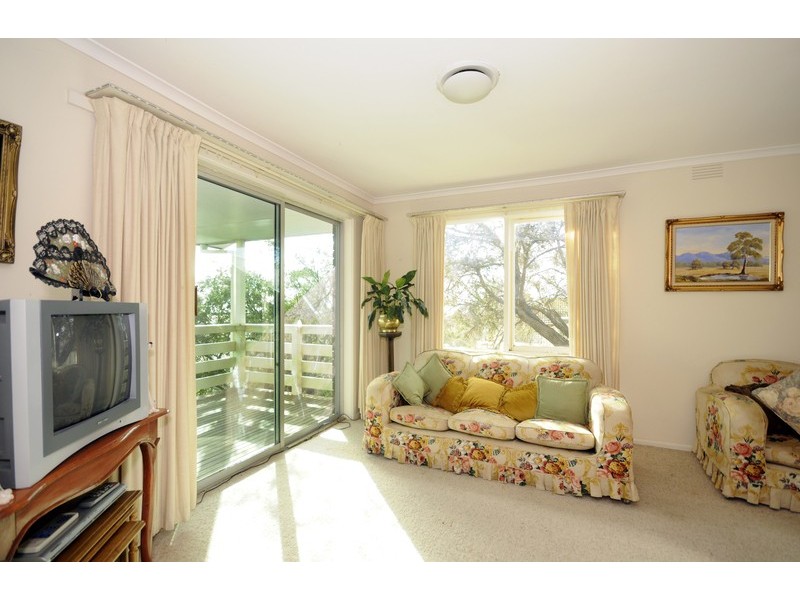 8 Gumarooka Avenue, Clifton Springs VIC 3222