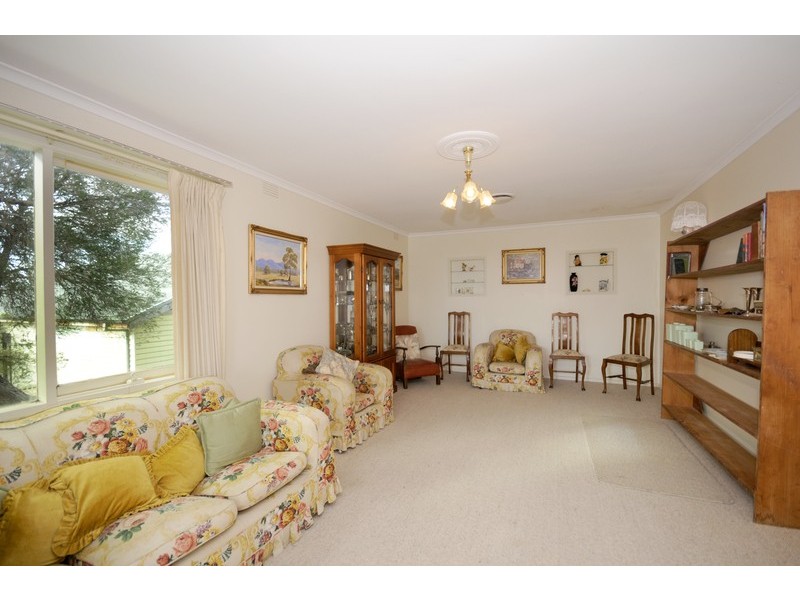 8 Gumarooka Avenue, Clifton Springs VIC 3222