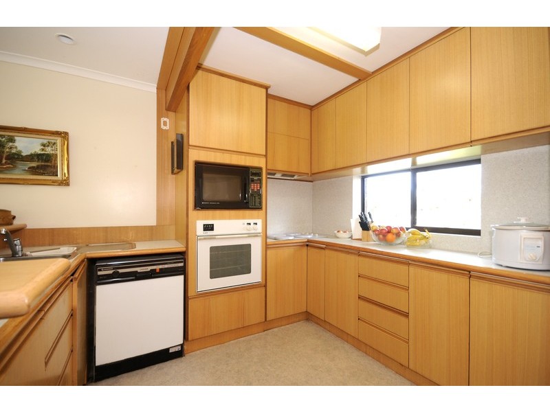 8 Gumarooka Avenue, Clifton Springs VIC 3222