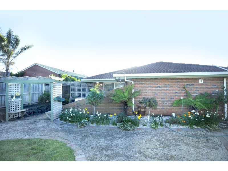16 Panpandi Drive, Clifton Springs VIC 3222
