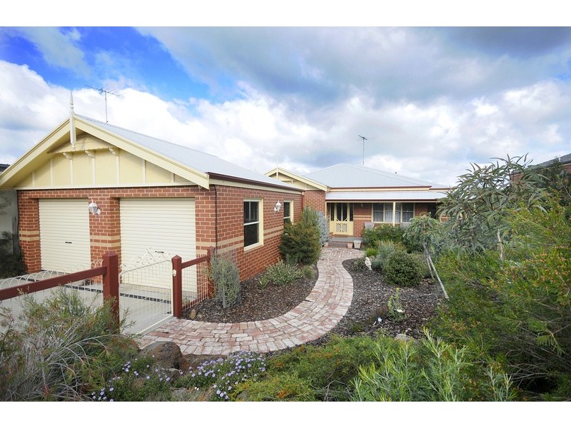 22 Newcombe Street, Drysdale VIC 3222