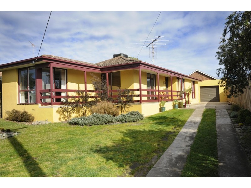 18 Bunganowee Drive, Clifton Springs VIC 3222