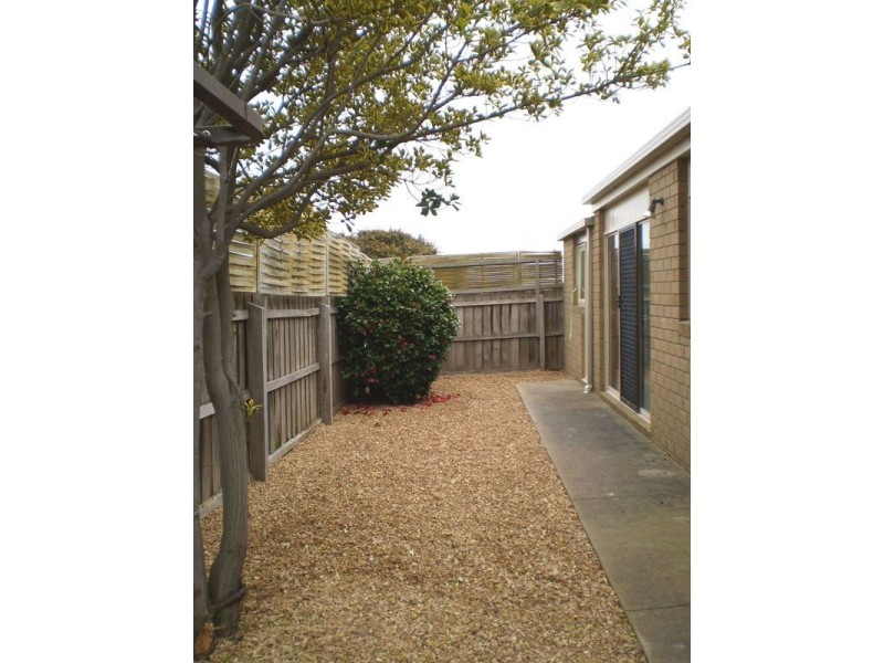 2/10 David Street, Drysdale VIC 3222