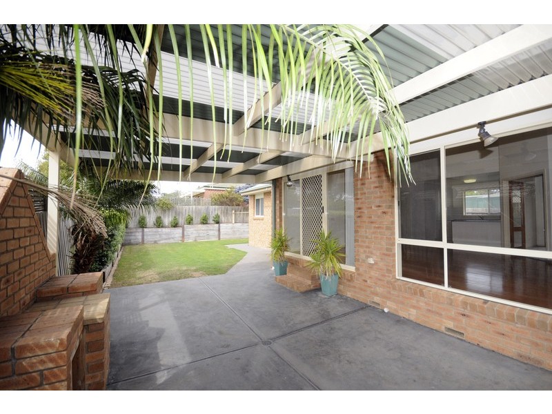 27 Heytesbury Drive, Leopold VIC 3224