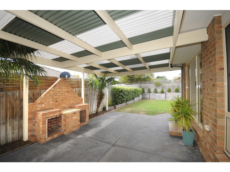 27 Heytesbury Drive, Leopold VIC 3224
