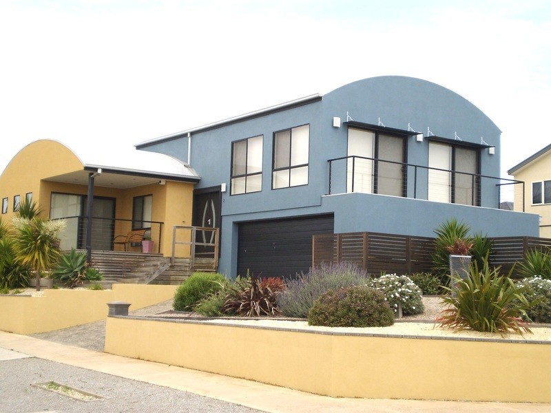 2-4 Bayvista Parade, Drysdale VIC 3222