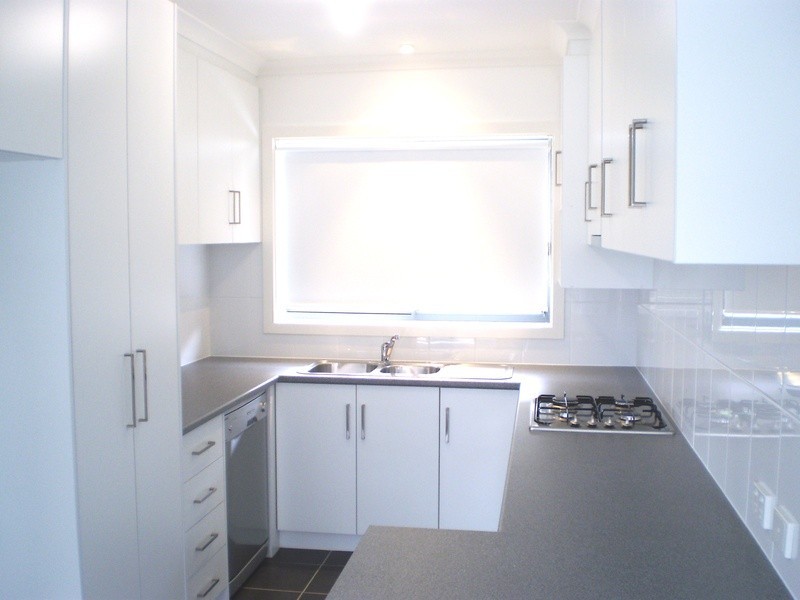 2/31 Boonderabbi Drive, Clifton Springs VIC 3222