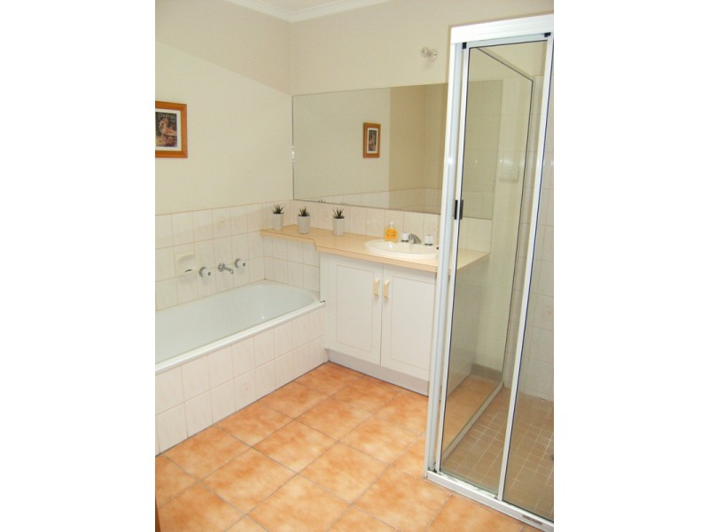 2/13 Diana Court, Drysdale VIC 3222