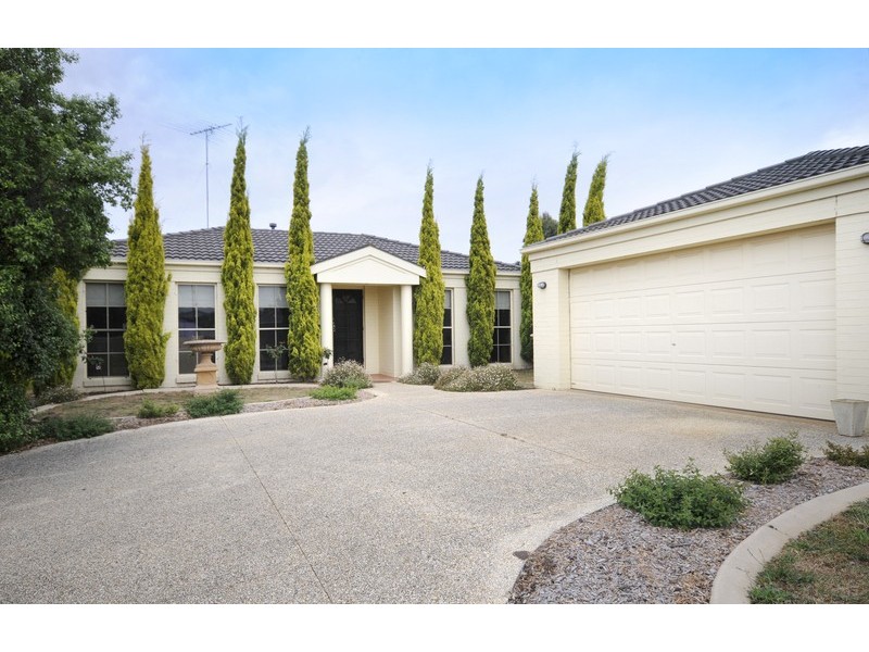 10 Eastwood Crescent, Drysdale VIC 3222