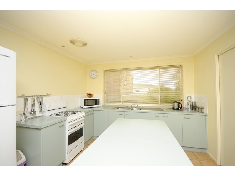10 Eastwood Crescent, Drysdale VIC 3222