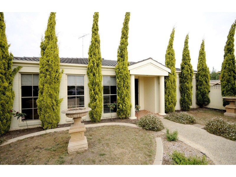 10 Eastwood Crescent, Drysdale VIC 3222