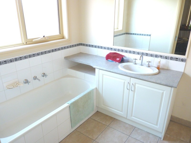 2/45 Curtin Street, Bell Park VIC 3215