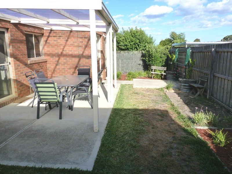 2/45 Curtin Street, Bell Park VIC 3215