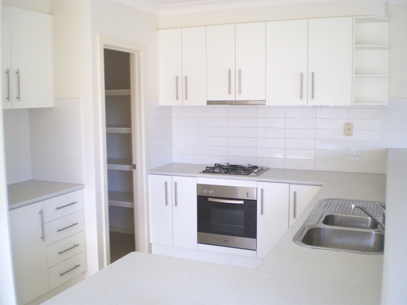 6 De Vere Court, Belmont VIC 3216