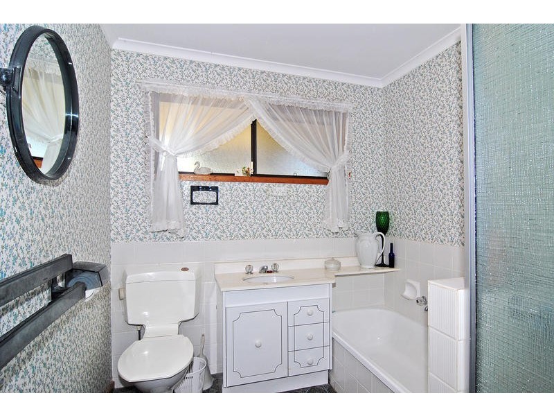 14 Deburgh Road, Drysdale VIC 3222