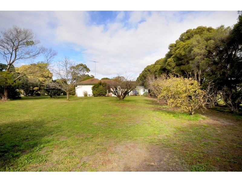 20 Bridge Street, Drysdale VIC 3222