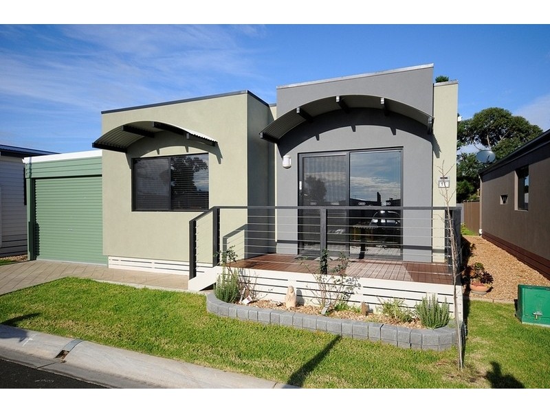 17/300 Clifton Avenue, Leopold VIC 3224