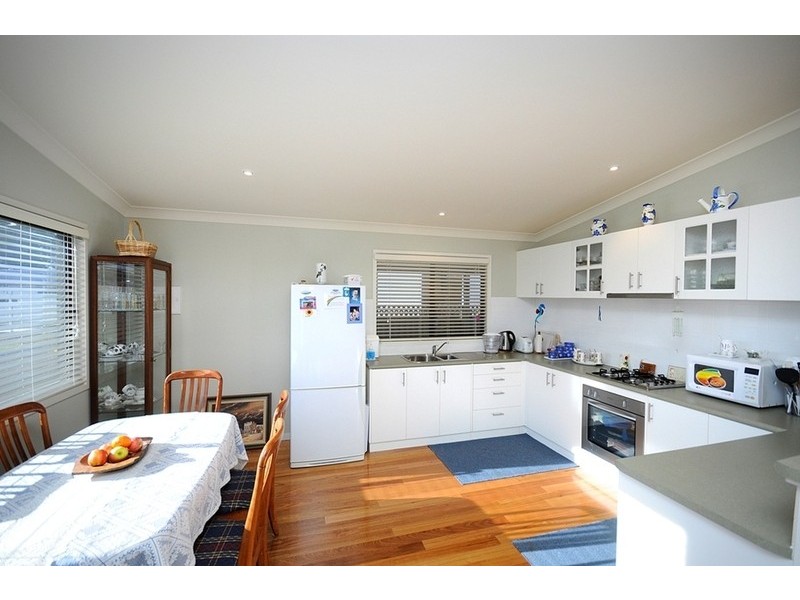 17/300 Clifton Avenue, Leopold VIC 3224