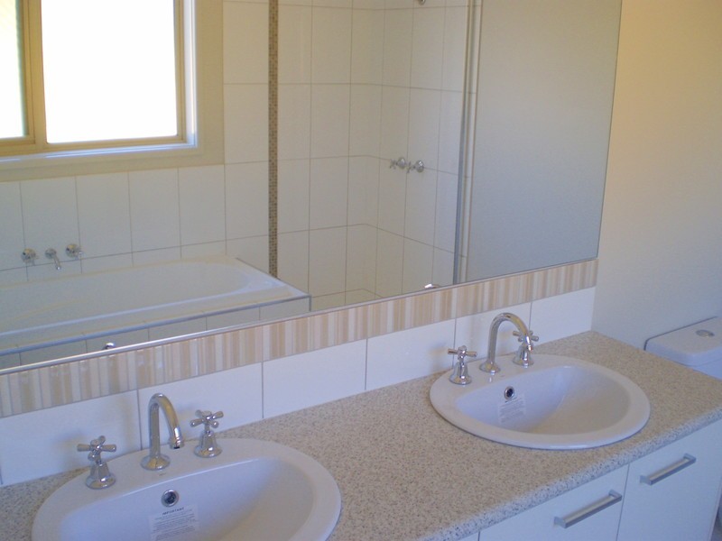 2/21 Princess Street, Drysdale VIC 3222