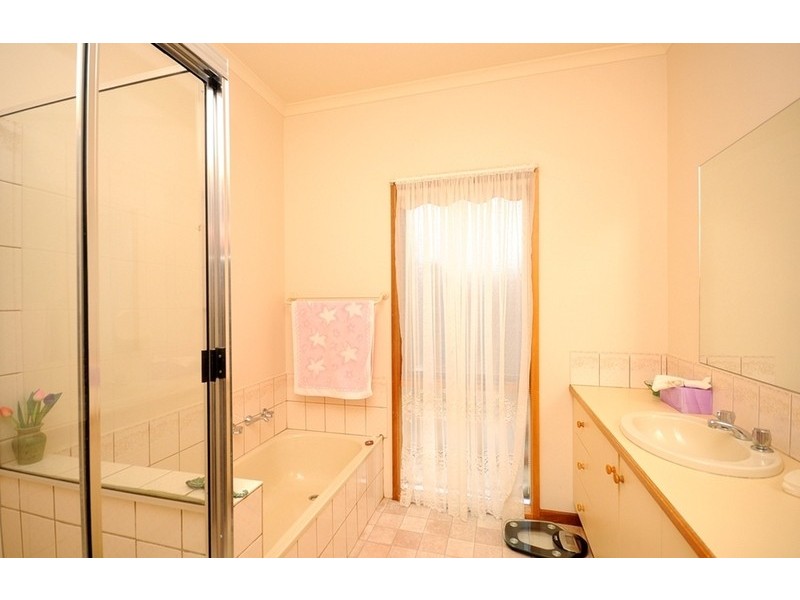 1/10 Diana Court, Drysdale VIC 3222