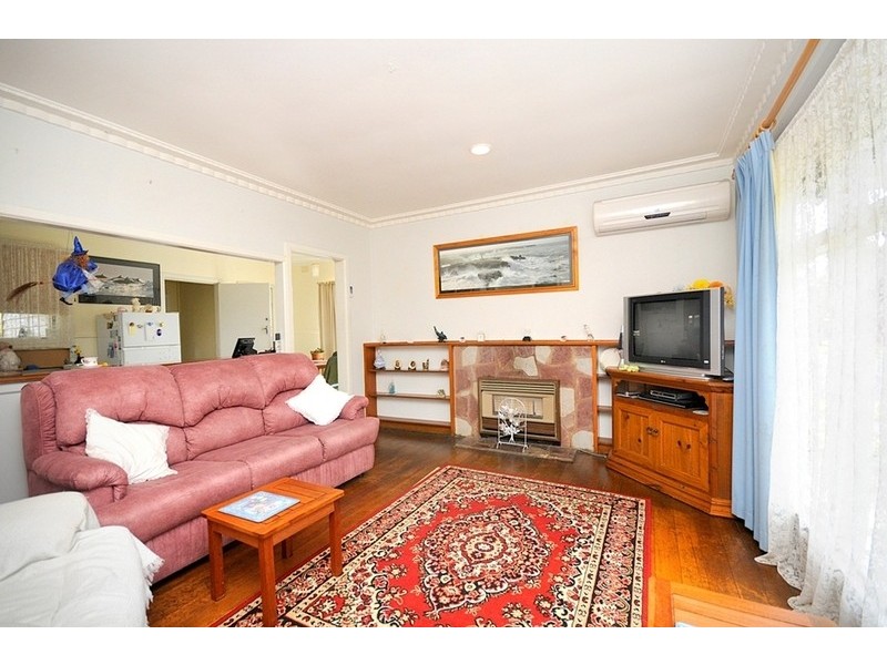 2 Breadalbane Street, Newcomb VIC 3219