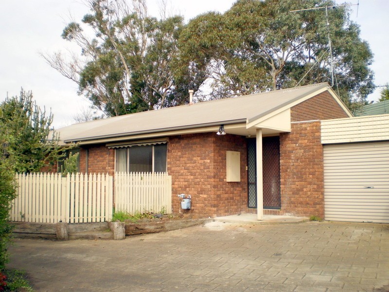 2/12 Karrin Court, Clifton Springs VIC 3222