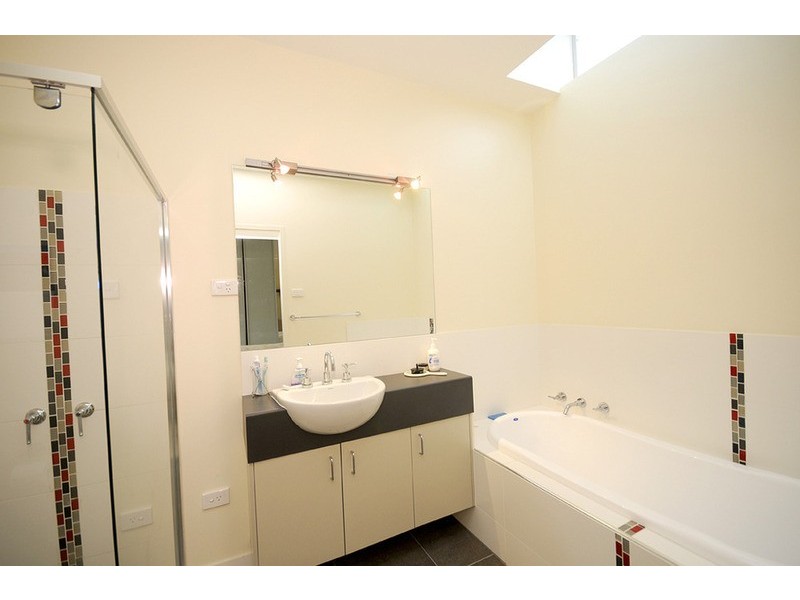 2/10 Marsh Court, Drysdale VIC 3222