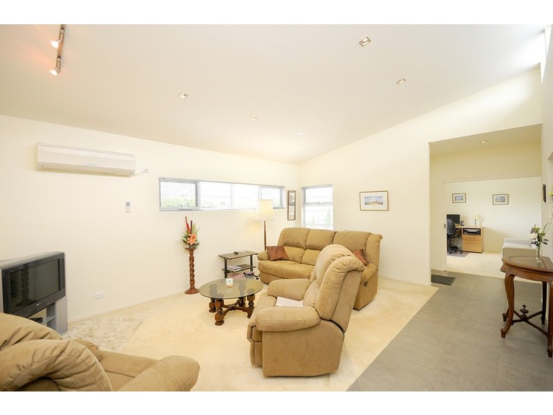2/10 Marsh Court, Drysdale VIC 3222