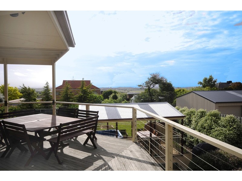 13 Balmoral Gardens, Leopold VIC 3224