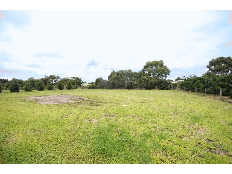 66 Woodville Street, Drysdale VIC 3222