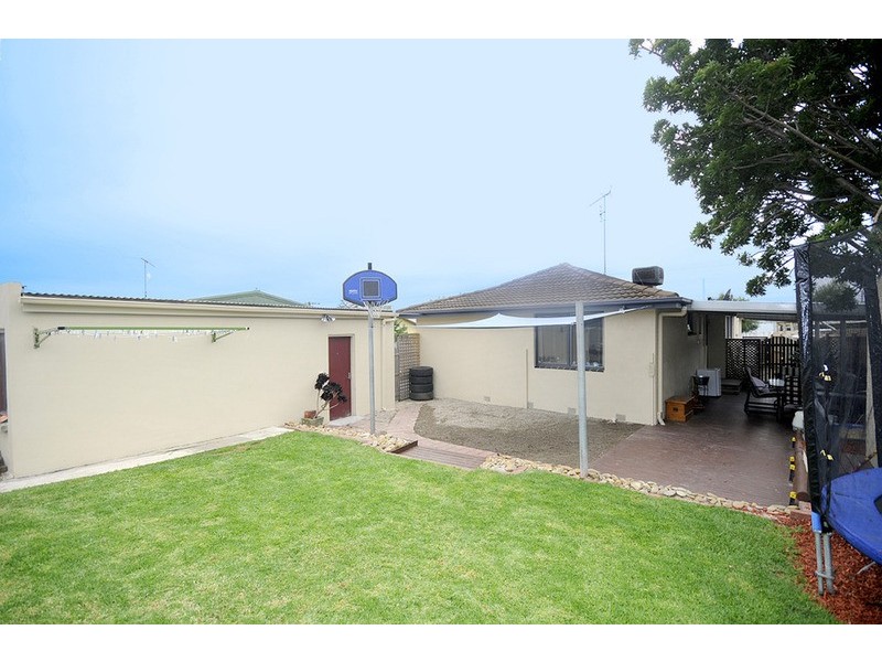 18 Bunganowee Drive, Clifton Springs VIC 3222