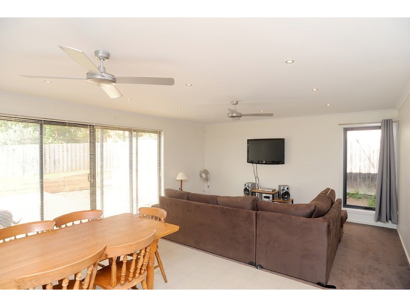 33 Mirrabooka Drive, Clifton Springs VIC 3222