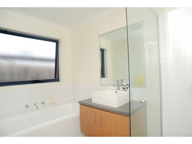 33 Mirrabooka Drive, Clifton Springs VIC 3222