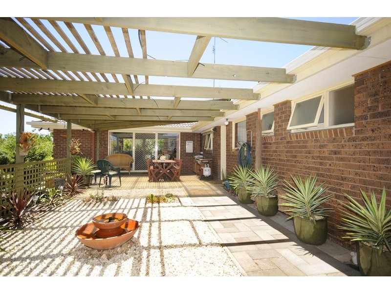 82 Boonderabbi Drive, Clifton Springs VIC 3222