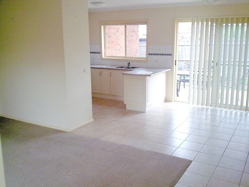 2/45 Curtin Street, Bell Park VIC 3215