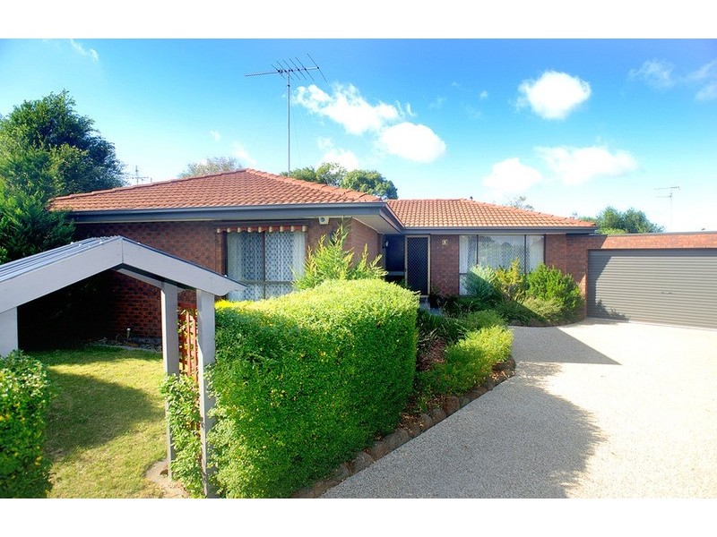 8 Pindari Court, Leopold VIC 3224