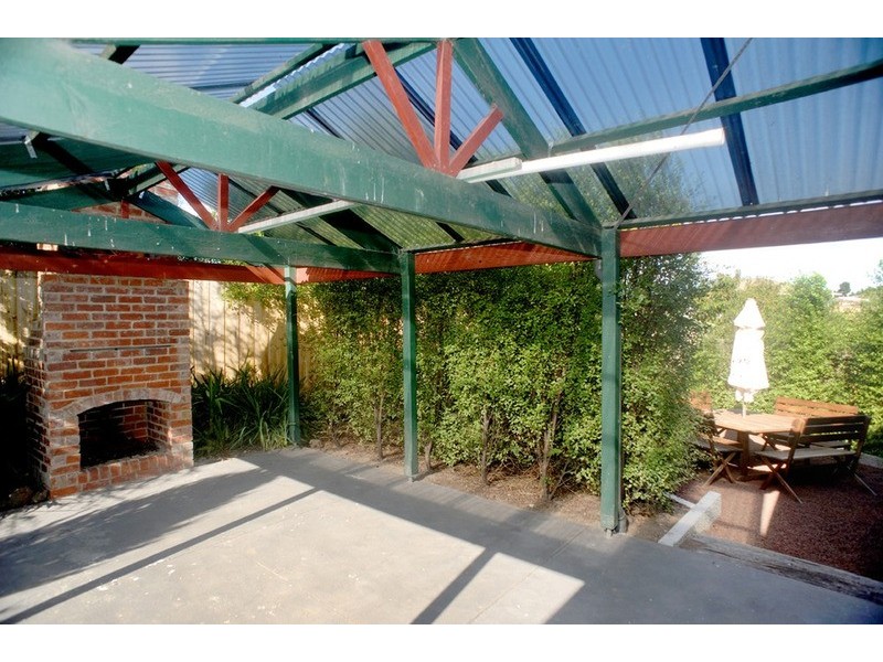 8 Pindari Court, Leopold VIC 3224